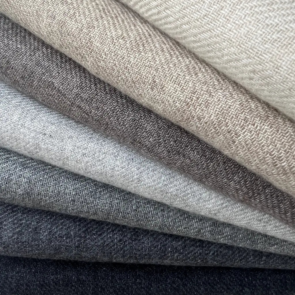 Charcoal Handloom Cashmere Scarf Ariel