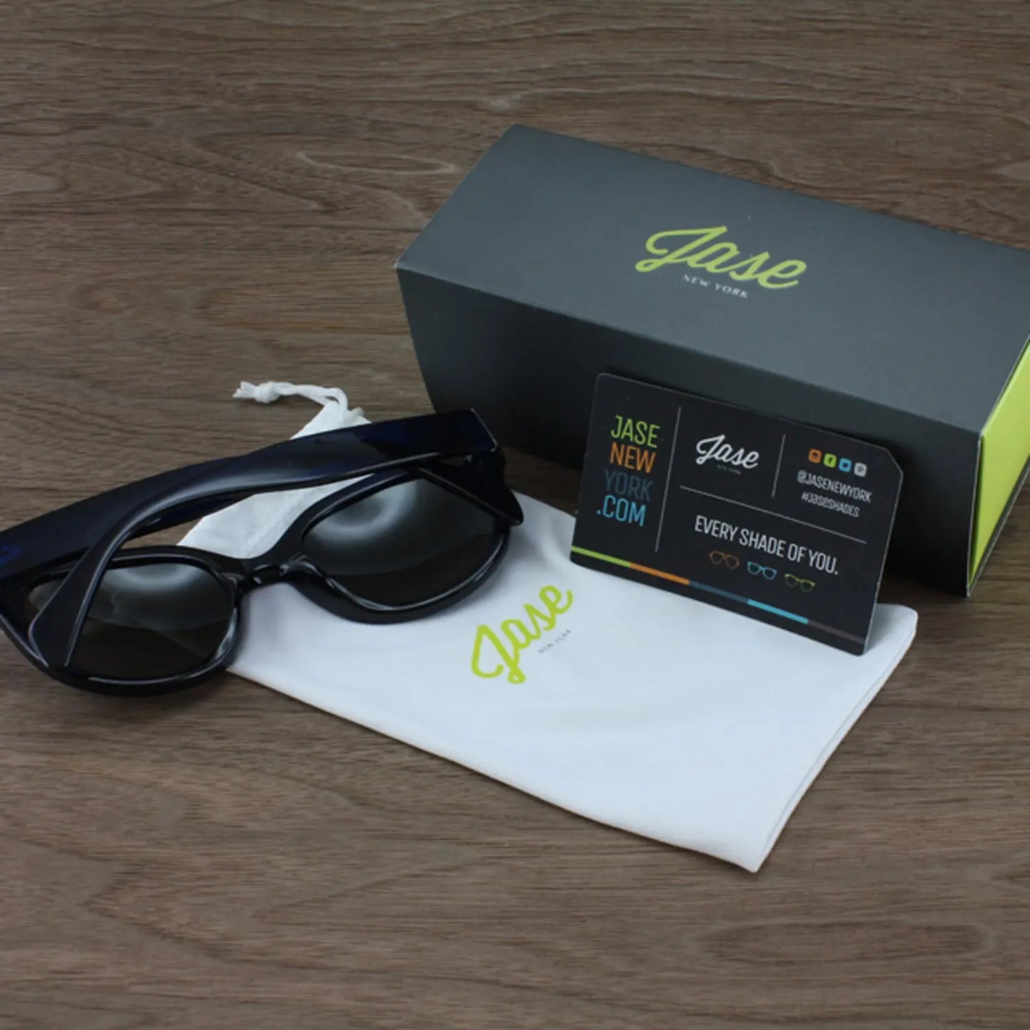 Jase New York Cosette Sunglasses Mint Green Cherry